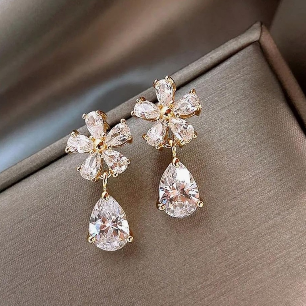 Starburst Goldtone Rhinestone Drop Dangle, Bridal, Holiday Earrings